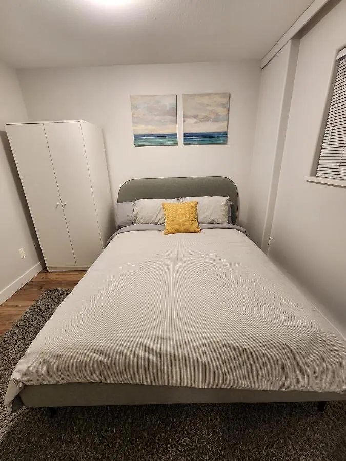 Konukevi Charming East Van Hideaway - Near Skytrain Vancouver Kanada