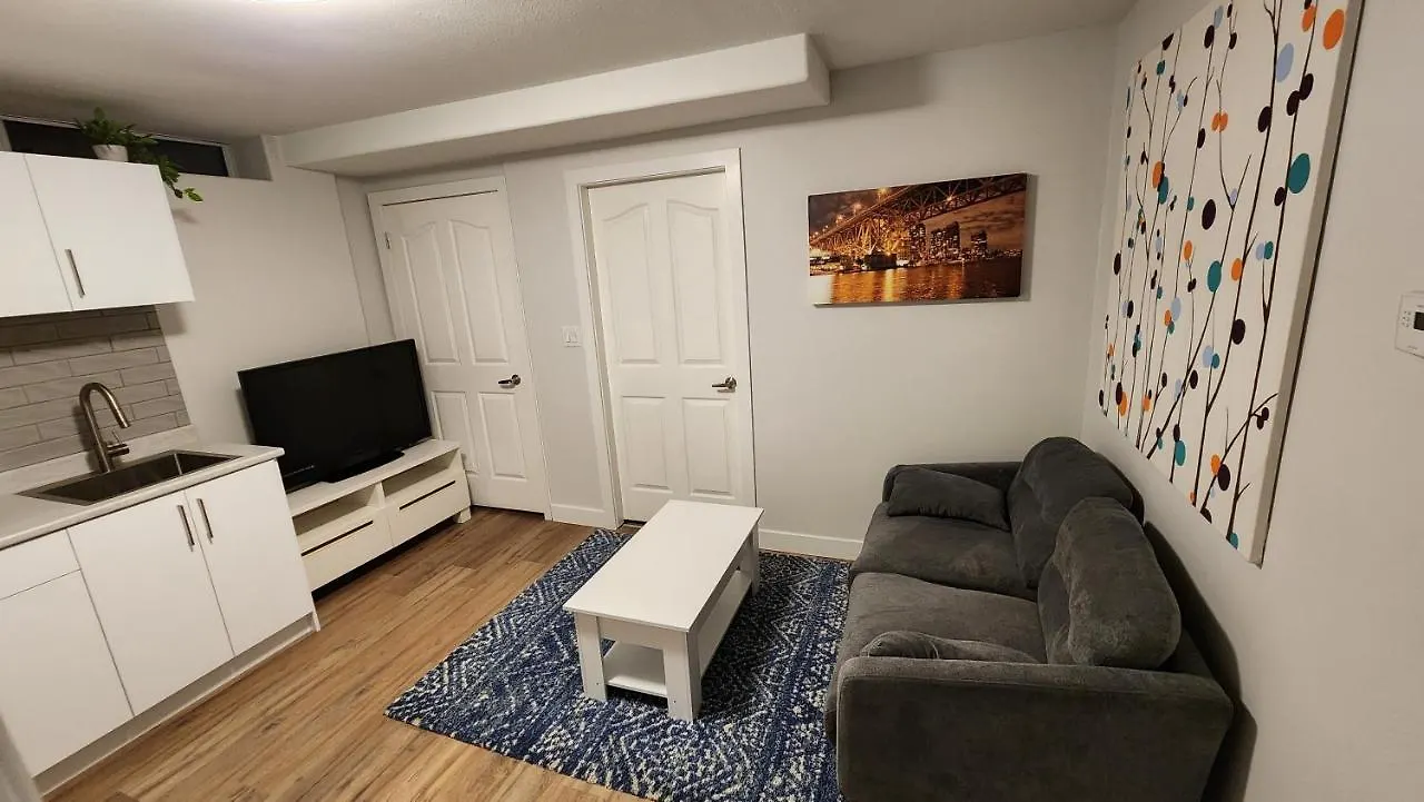 Charming East Van Hideaway - Near Skytrain Vancouver 0*,  Kanada